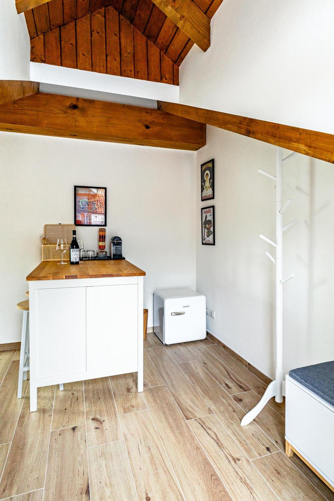 Charming Barolo Wine Loft Hotel Monforte dʼAlba Kültér fotó